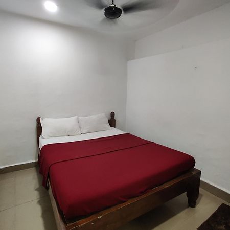 Hotel Mj Beach Resort Baga Bagian luar foto