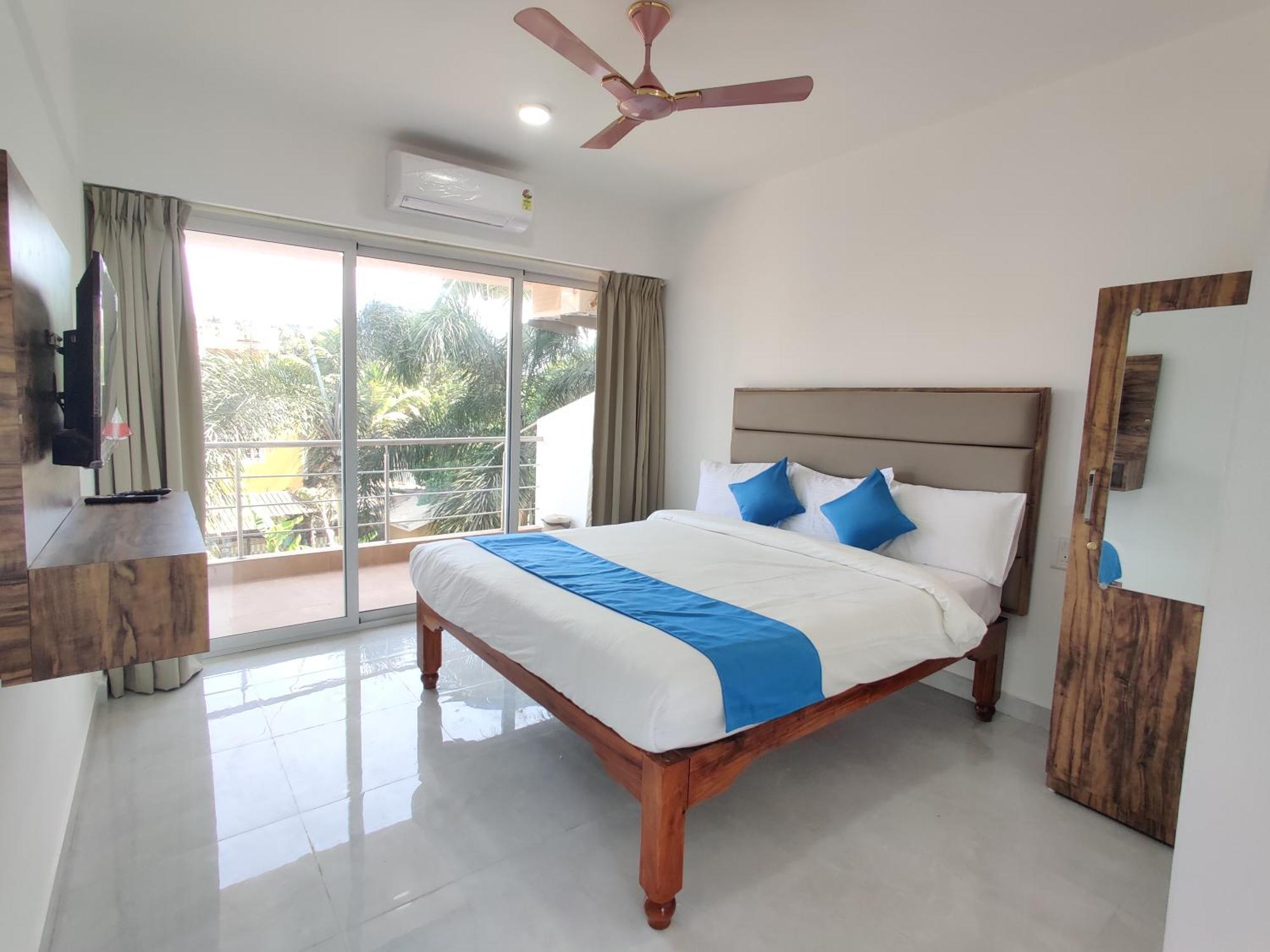 Hotel Mj Beach Resort Baga Bagian luar foto