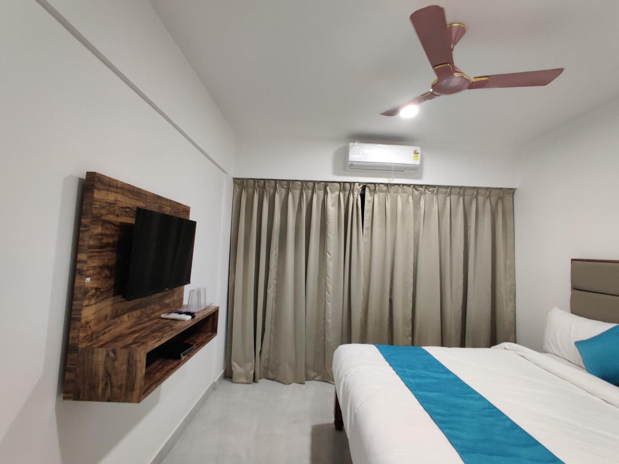 Hotel Mj Beach Resort Baga Bagian luar foto