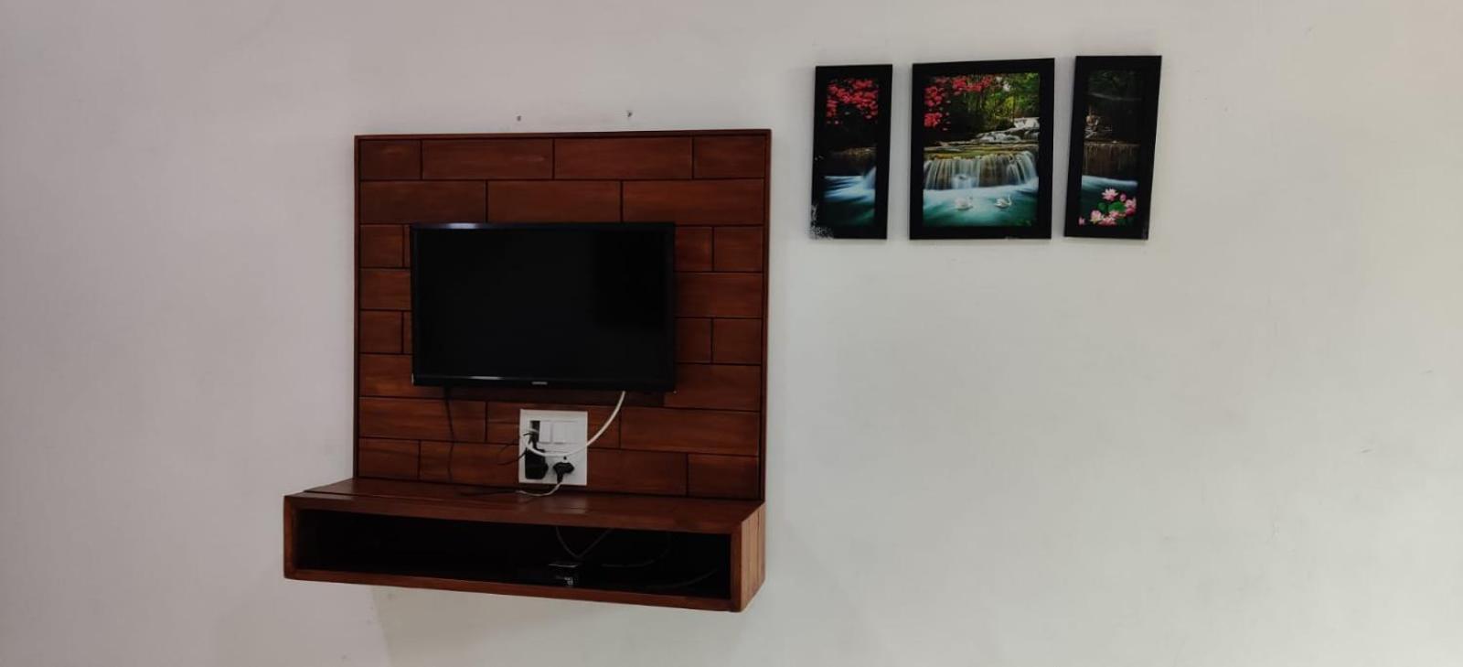 Hotel Mj Beach Resort Baga Bagian luar foto