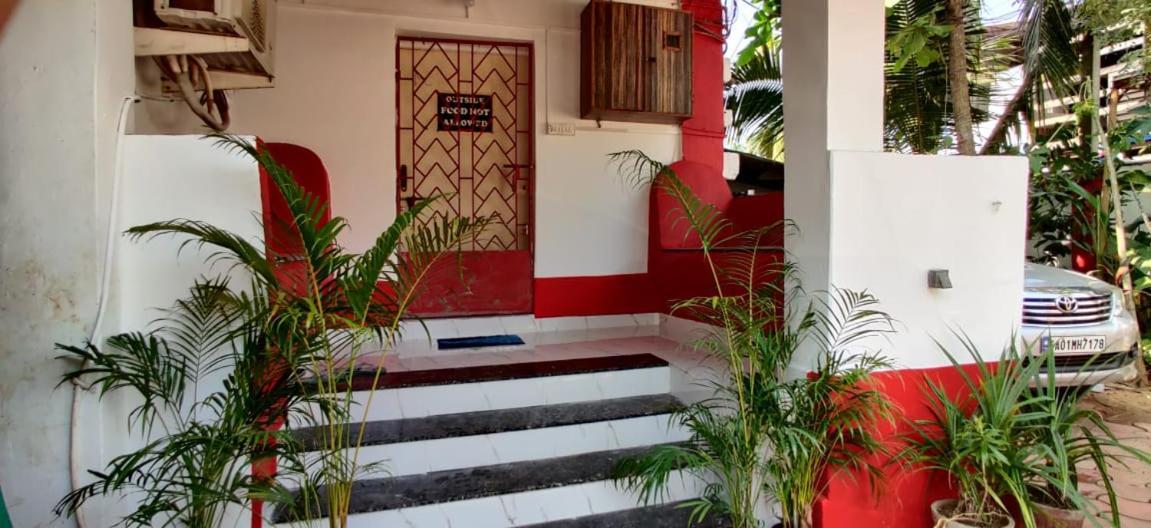 Hotel Mj Beach Resort Baga Bagian luar foto
