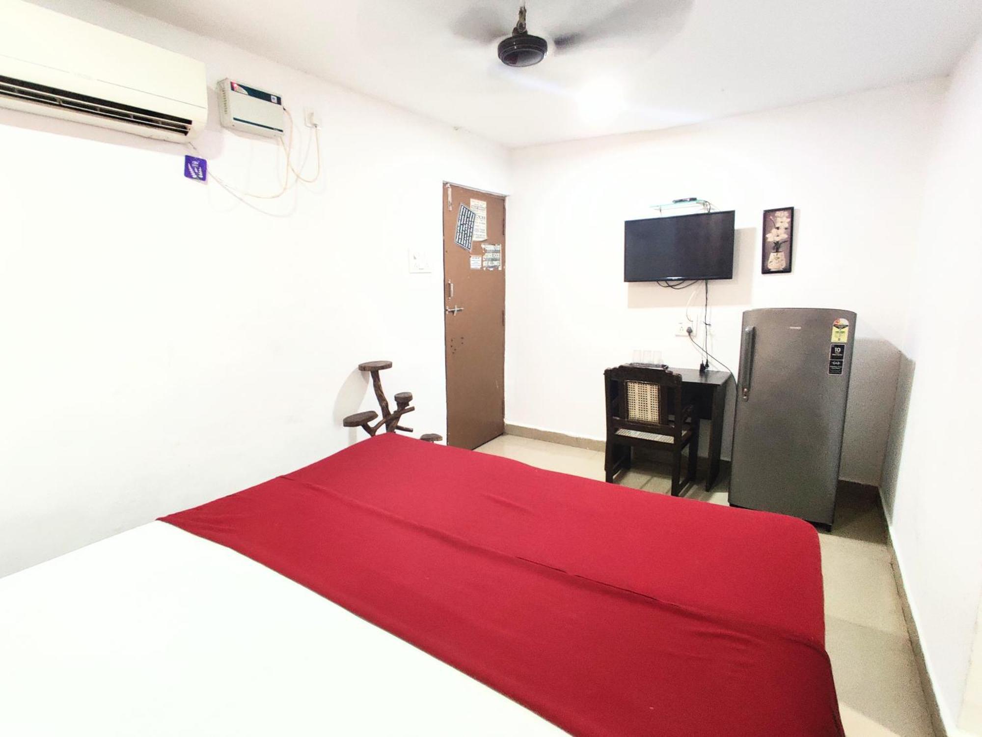 Hotel Mj Beach Resort Baga Bagian luar foto