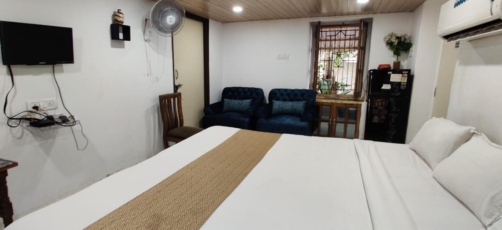 Hotel Mj Beach Resort Baga Bagian luar foto