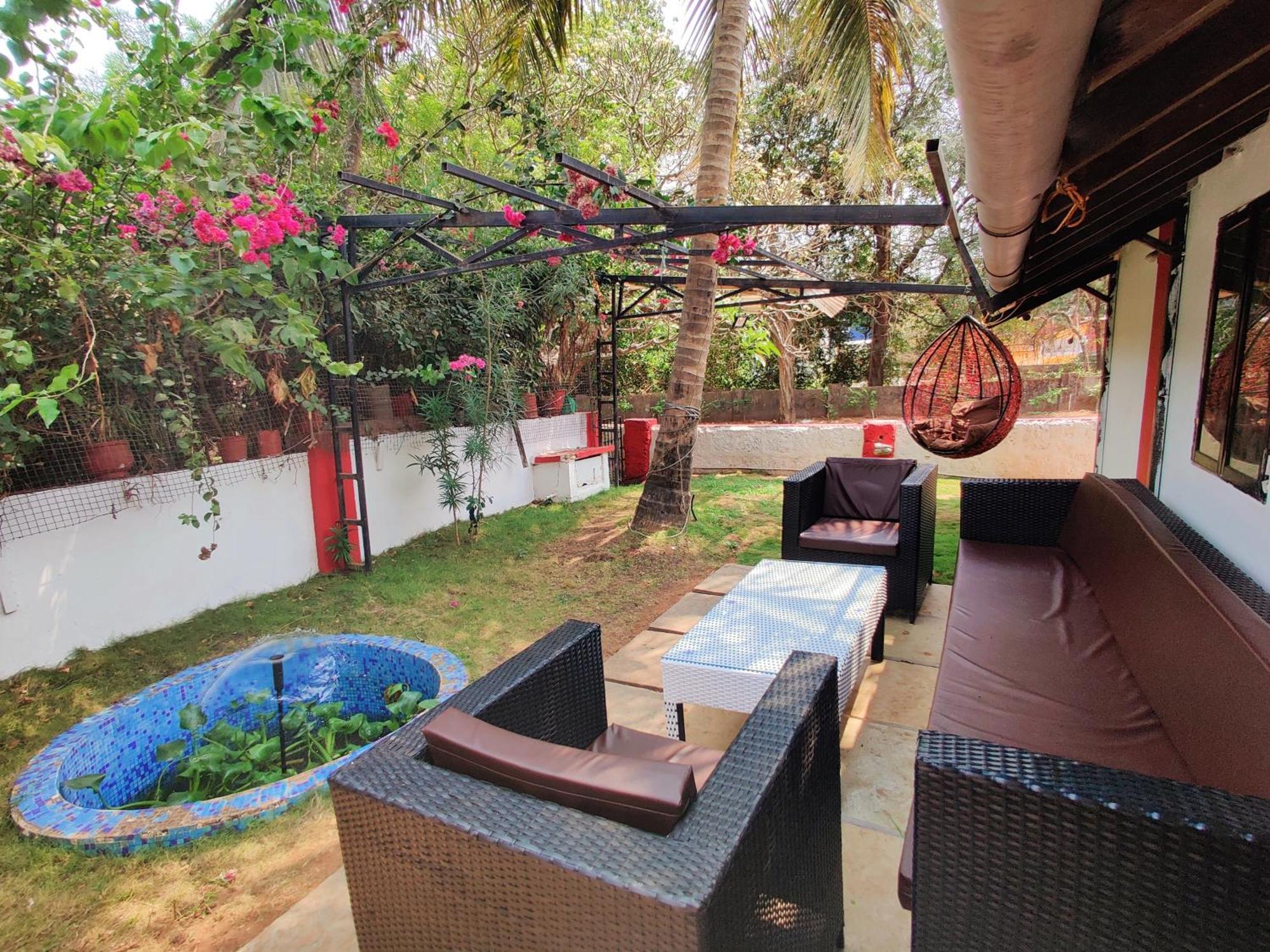 Hotel Mj Beach Resort Baga Bagian luar foto