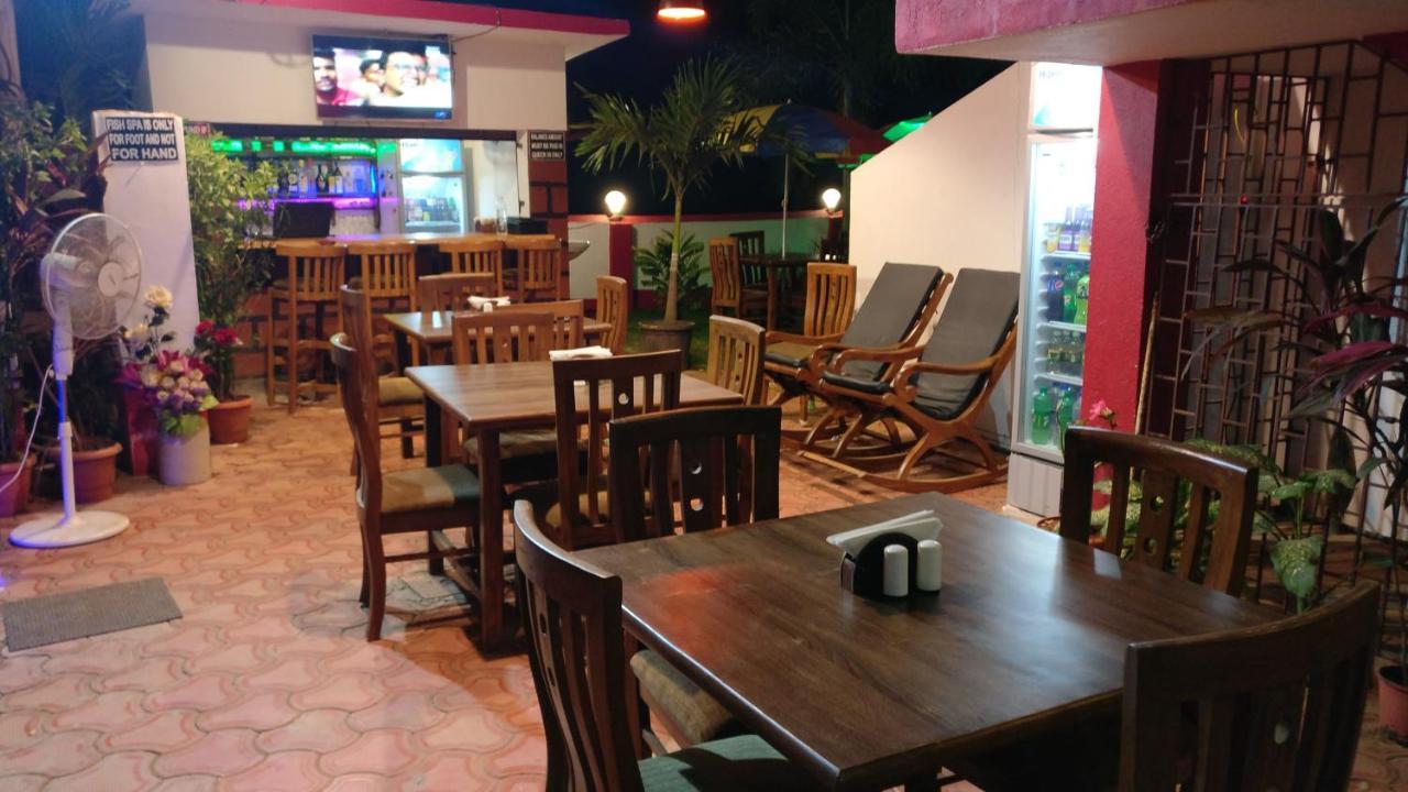 Hotel Mj Beach Resort Baga Bagian luar foto