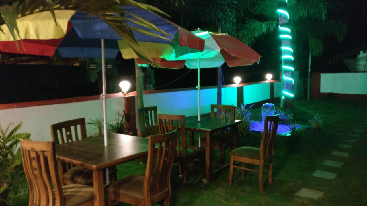 Hotel Mj Beach Resort Baga Bagian luar foto